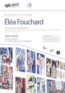 Carton de l'exposition avec plein de dessins de couleur au murs.