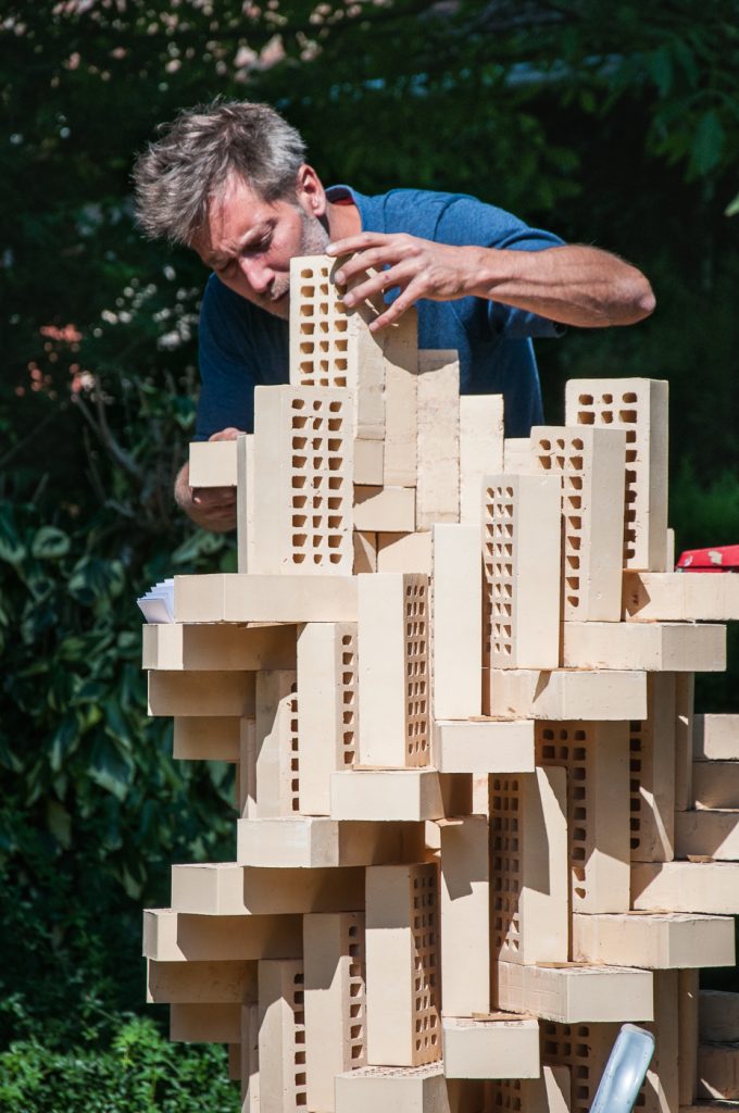 Portrait de l'artiste au travail