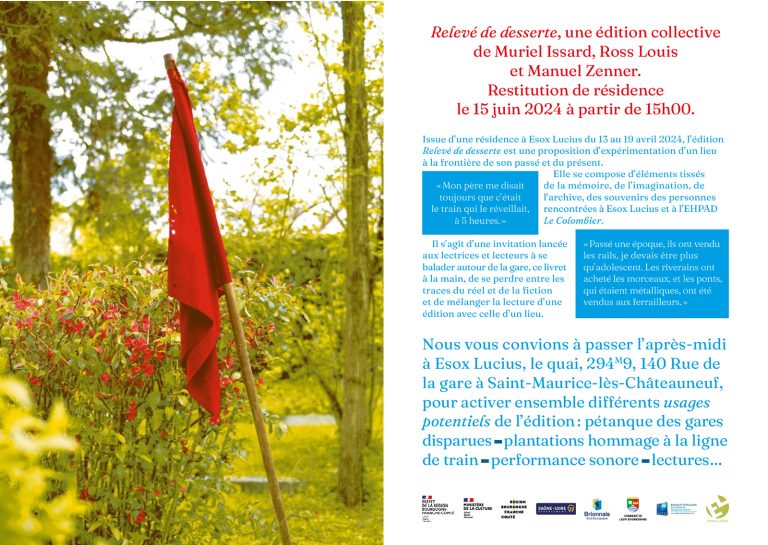 Carton d'invitation de Relevé de desserte, qui montre un drapeau rouge sur un fond de jardin
