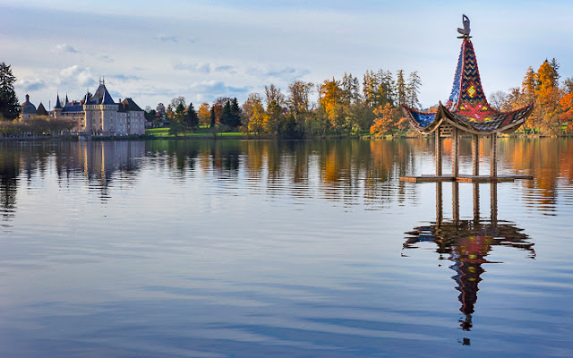 La pagode sur le lac