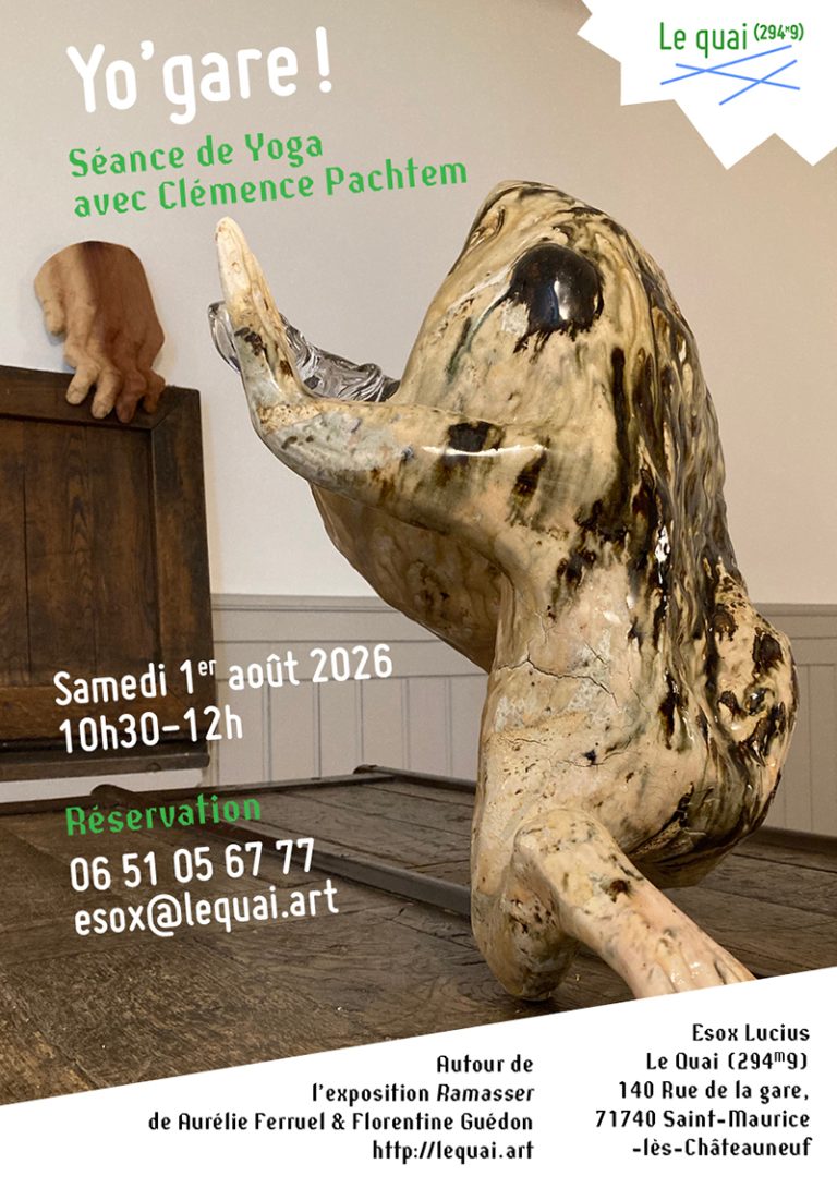 Flyer de la séance de yoga avec une image de la grenouille en ceramique exposée dans les espaces du Quai.