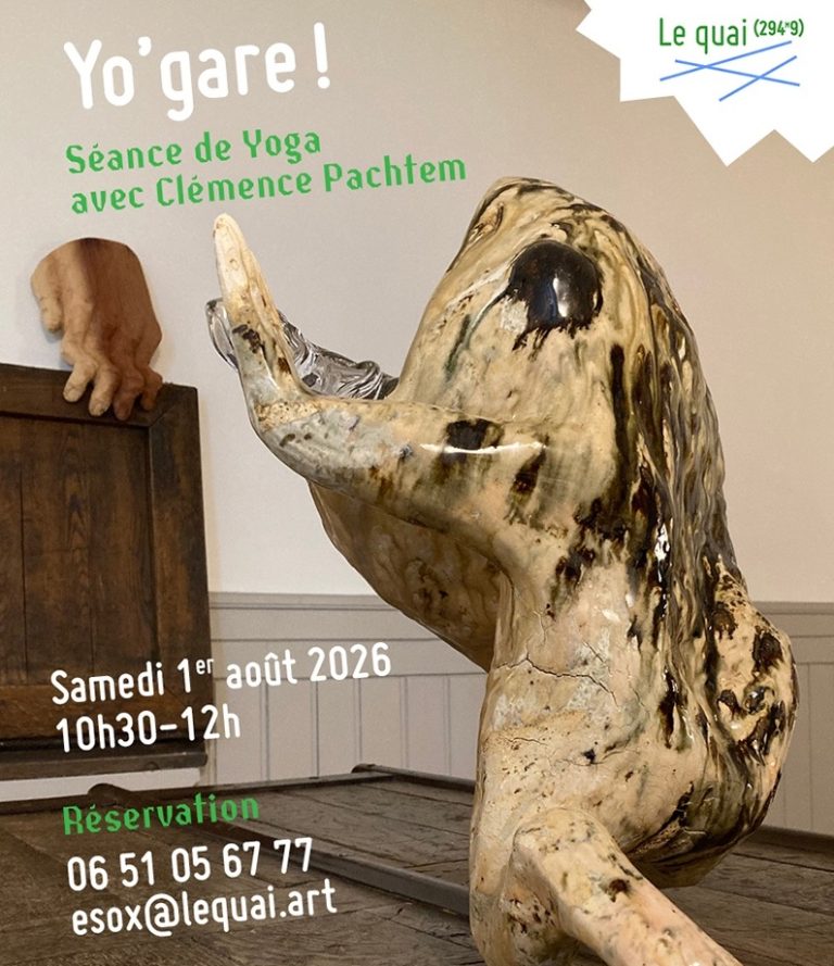 Affiche de Yo'gare, avec une grenouille en céramique en position de yoga...